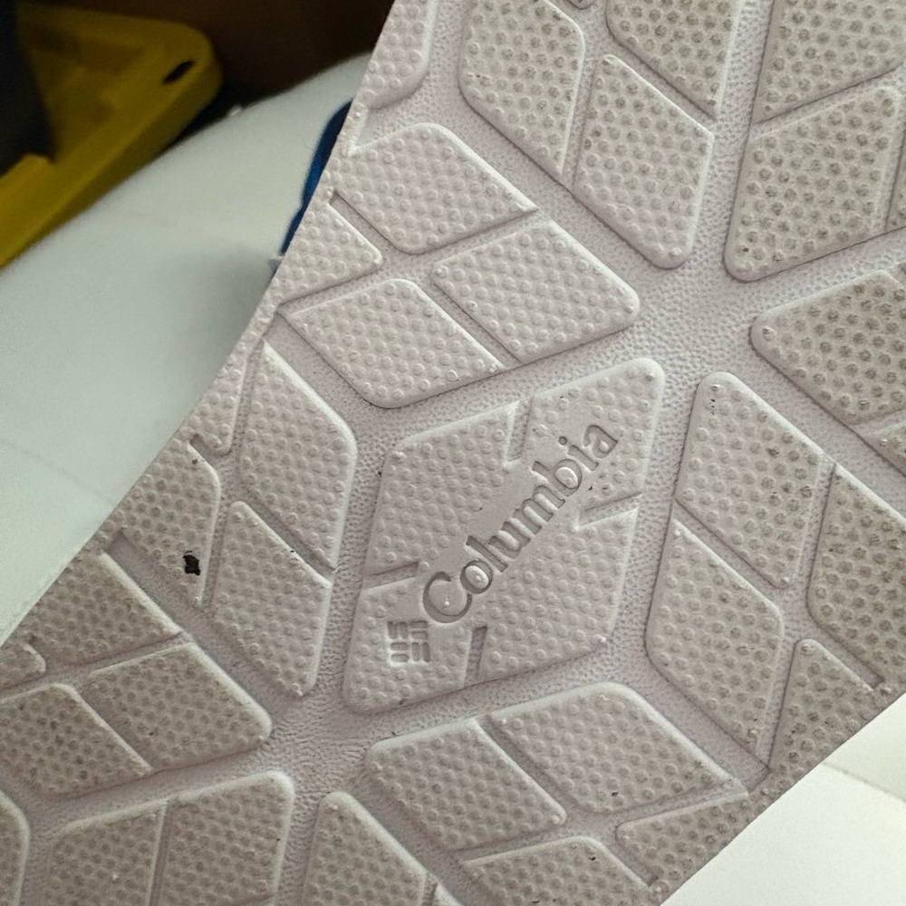 Columbia Blue and White Women’s Sneakers - Picture 2 of 4